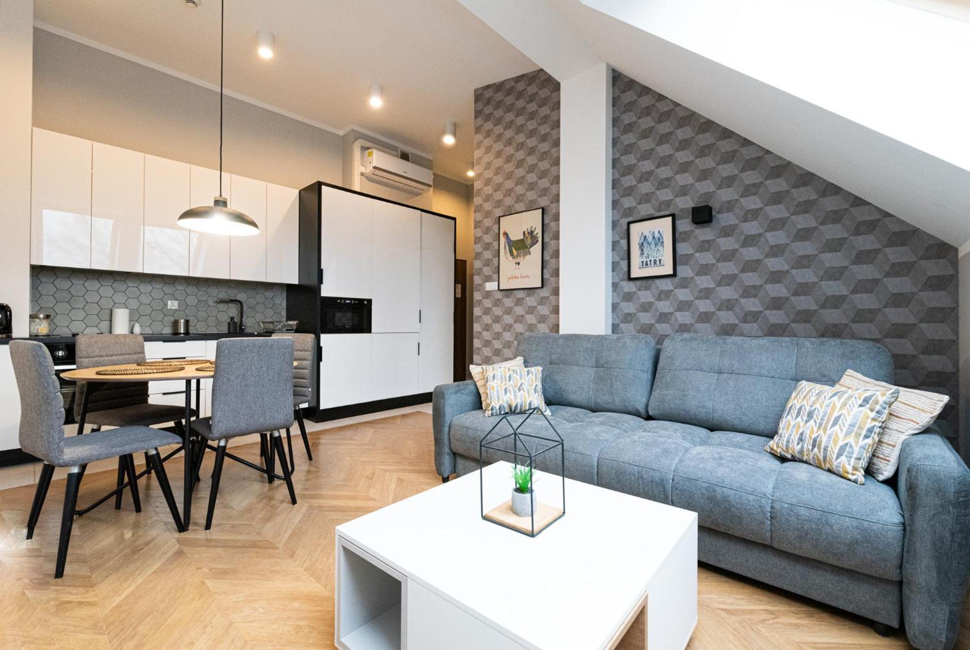 Lights Topolowa 8 * Cracovia